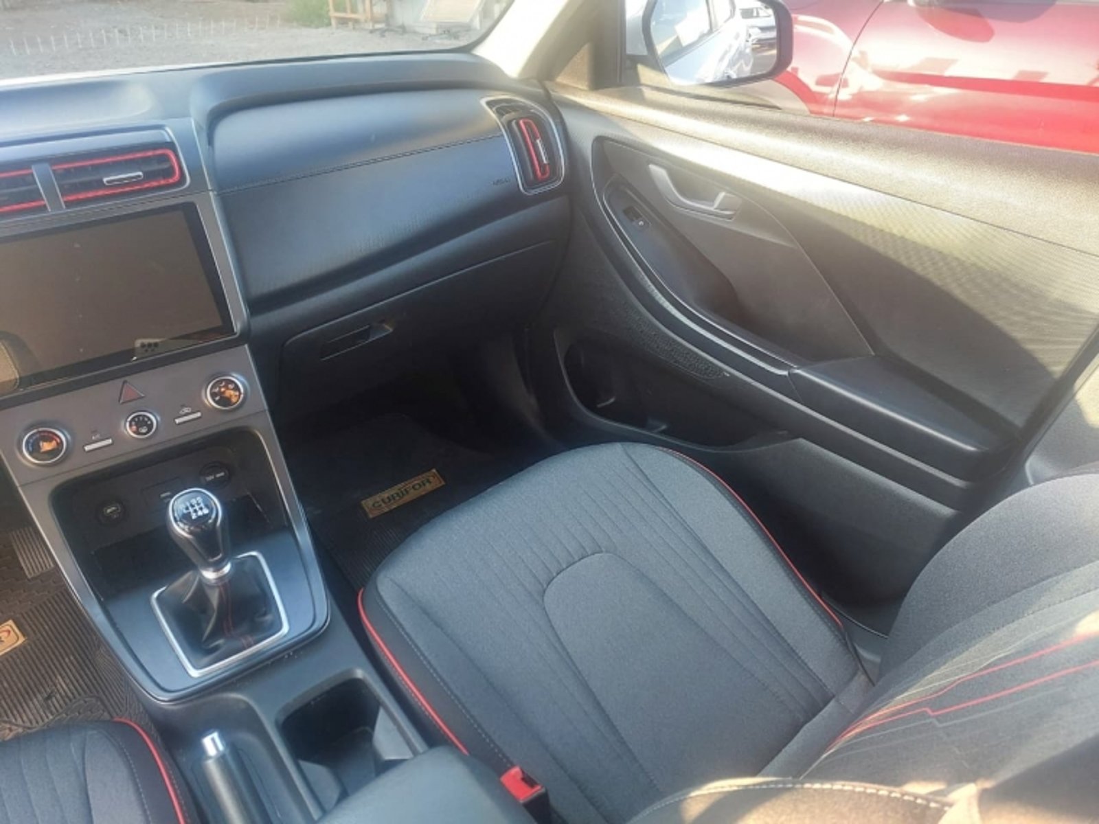 HYUNDAI CRETA 1.5 SU2I PLUS MT 2023 - Imagen 7 de 13