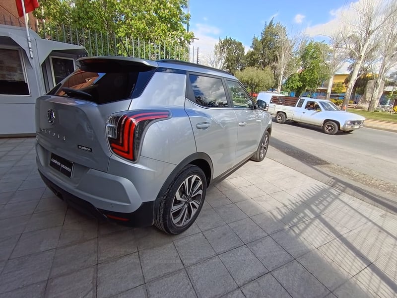 SsangYong TIVOLI 1.6 LIMITED AT 2022 - Imagen 5 de 15