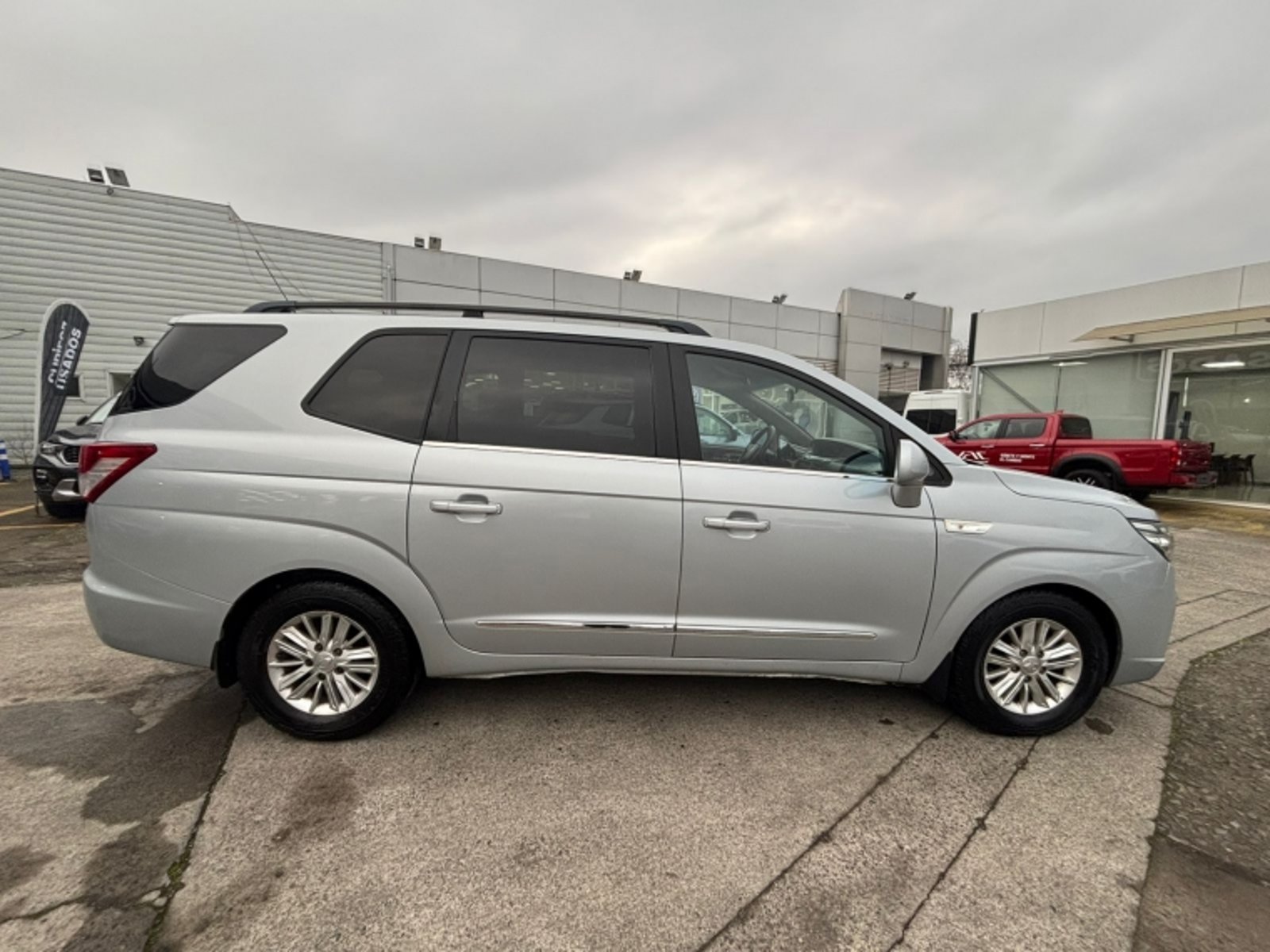 SsangYong STAVIC 2.2 AUT 2020 - Imagen 6 de 18
