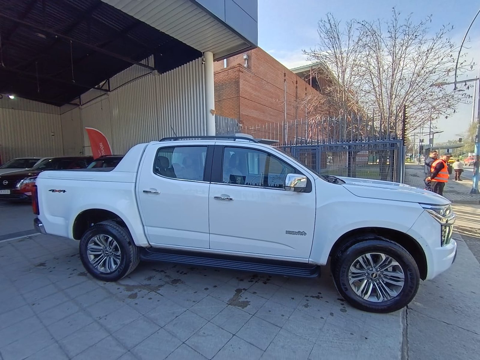 Chevrolet COLORADO 2.8 HIGH COUNTRY AT 4X4 DIESEL 2025 - Imagen 4 de 14