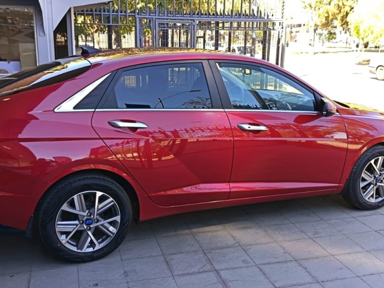 HYUNDAI ACCENT BN7I MPI CVT 1.5 AT 2025 - Imagen 3 de 14