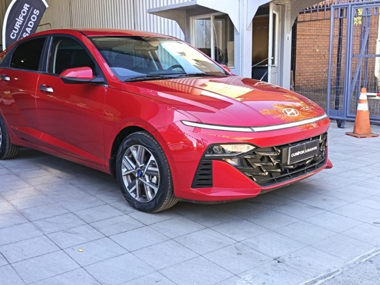 Hyundai ACCENT BN7I MPI CVT 1.5 AT 2025 - Foto 2 de 14