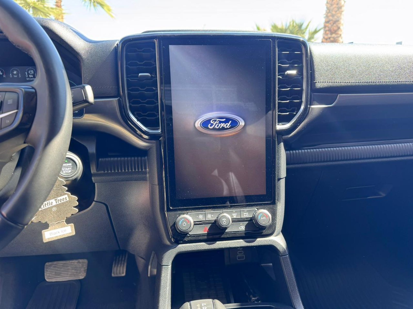 Ford RANGER 3.0 LIMITED AT 4X4 2025 - Imagen 8 de 12