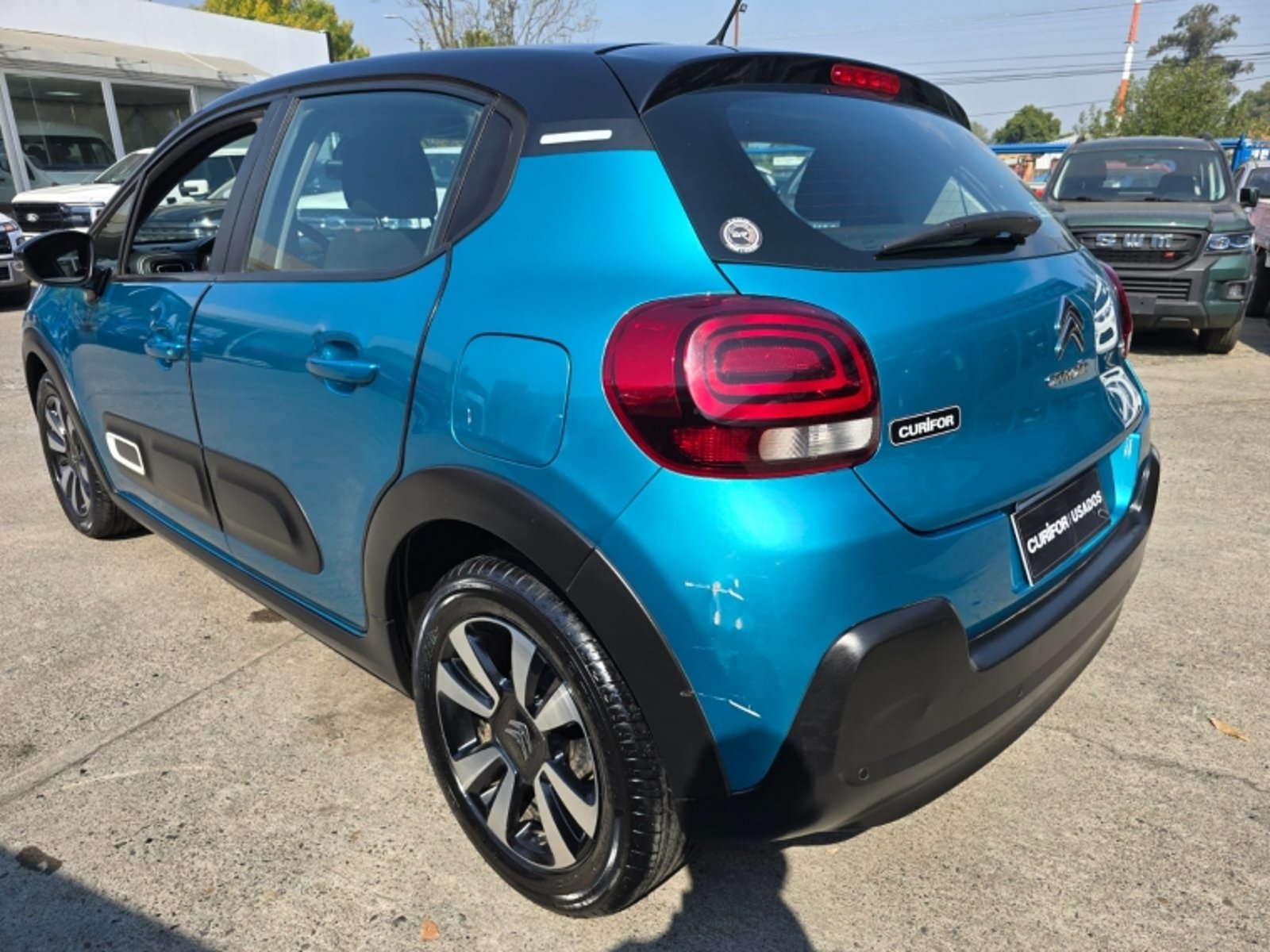 Citroën C-3 1.2 PURETECH 82 SHINE CONNECTEDCAM MT 2022 - Foto 2 de 13