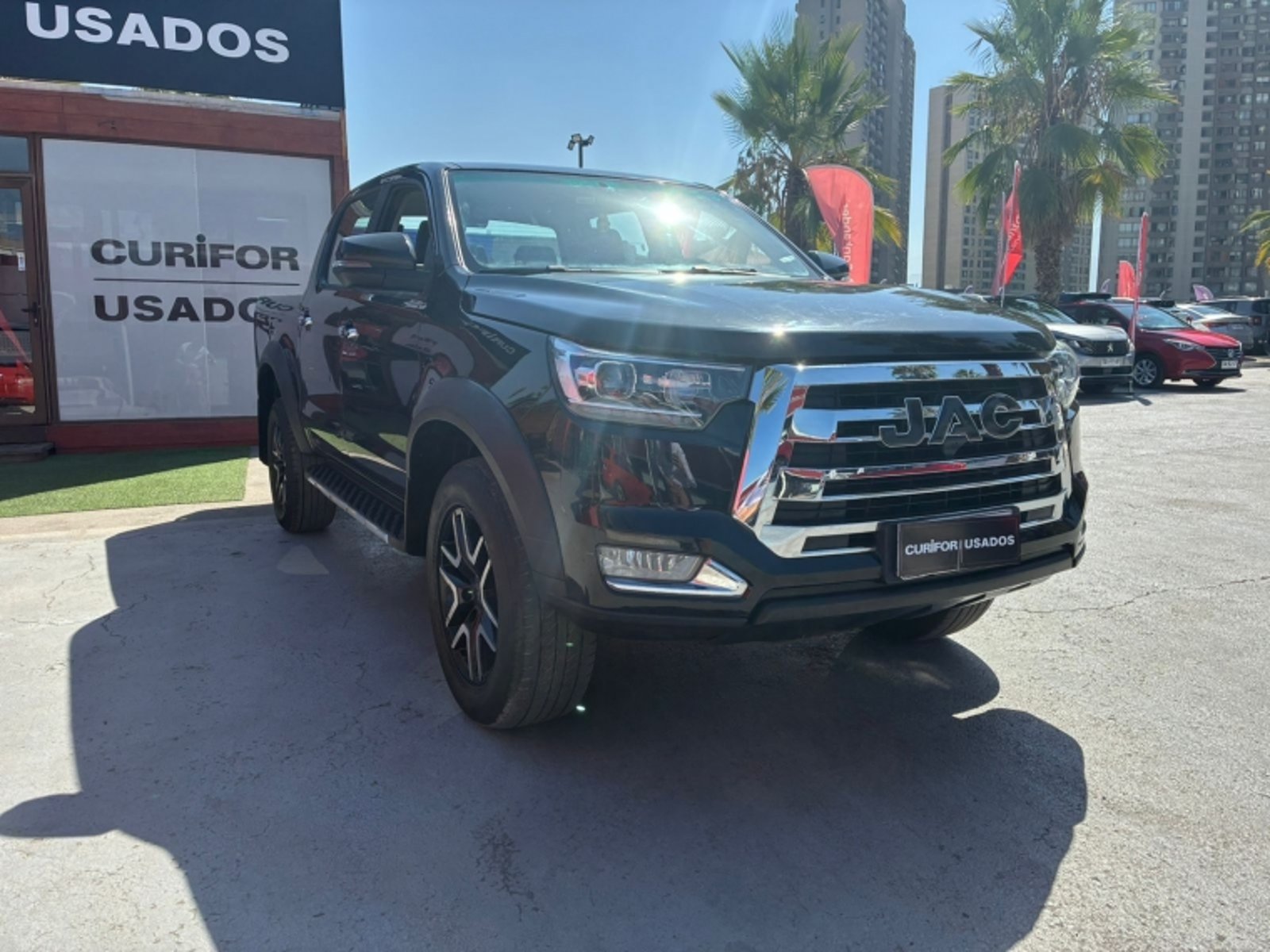 JAC T8 2.0 COMFORT MT 4X2 DIESEL 2023 - Foto 3 de 14