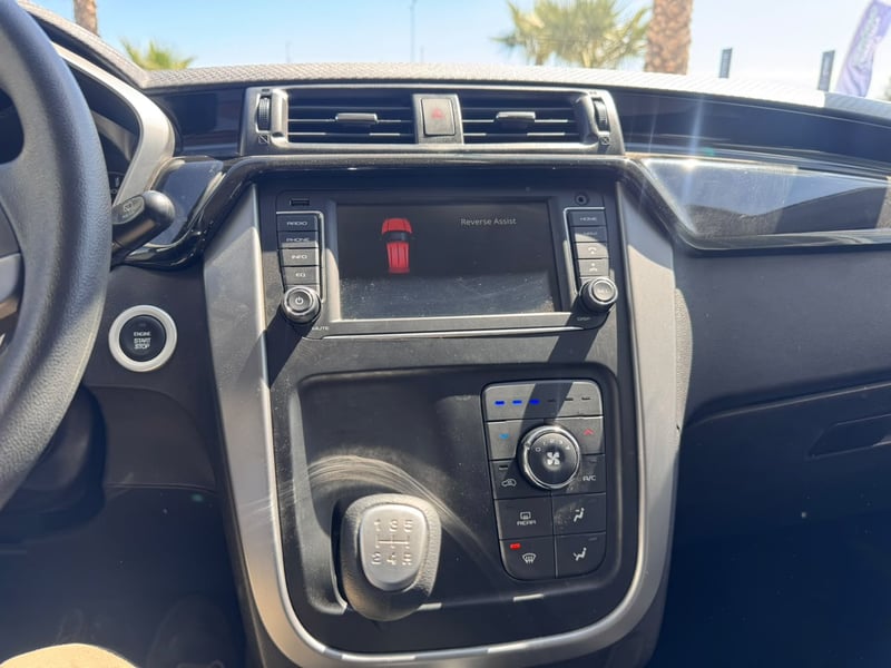 Mahindra KUV100 1.2 2022 - Imagen 9 de 13