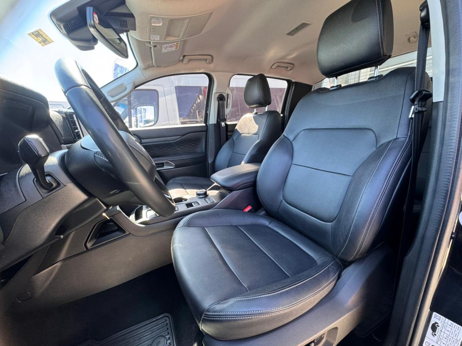 Ford RANGER 3.0 LIMITED AT 4X4 2025 - Imagen 11 de 12