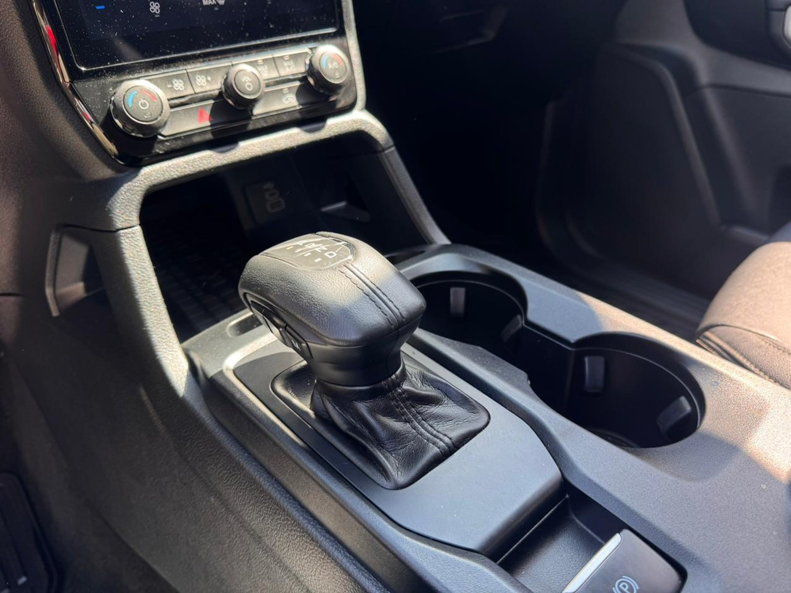 Ford RANGER 3.0 LIMITED AT 4X4 2025 - Imagen 9 de 12