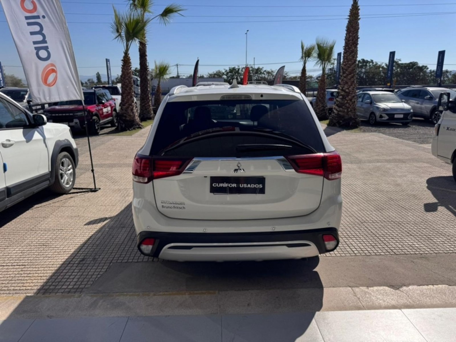 Mitsubishi OUTLANDER 2.0 GLX AT 4X2 2023 - Imagen 6 de 12