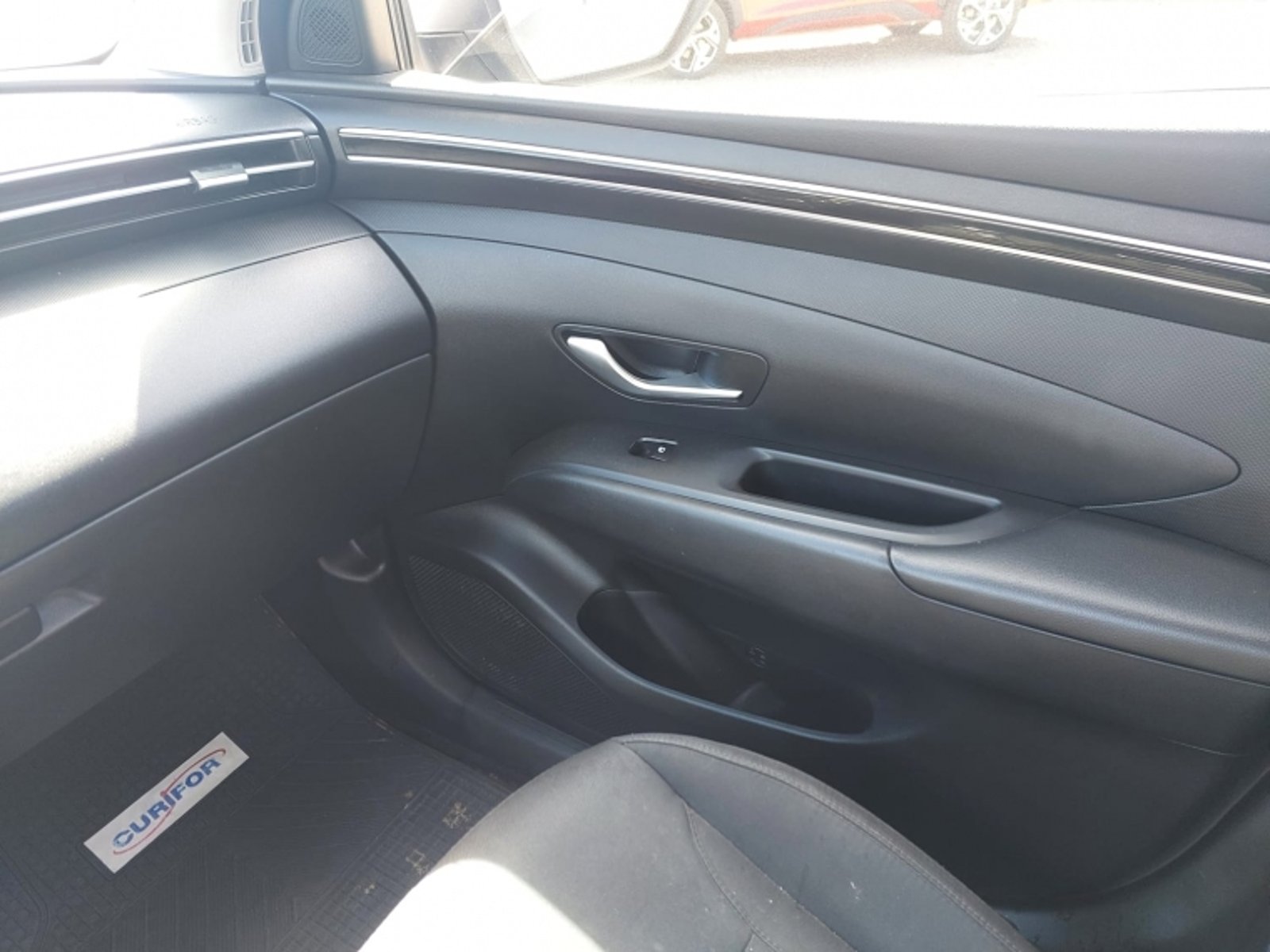 HYUNDAI TUCSON NX4 MPI 2.0 2023 - Imagen 6 de 12
