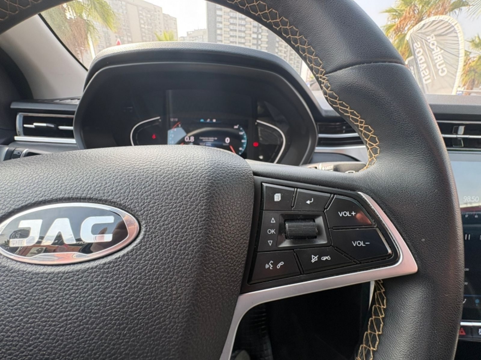JAC T8 PRO 2.0 LUXURY 4X2 DIESEL MT 4P 2024 - Imagen 12 de 13