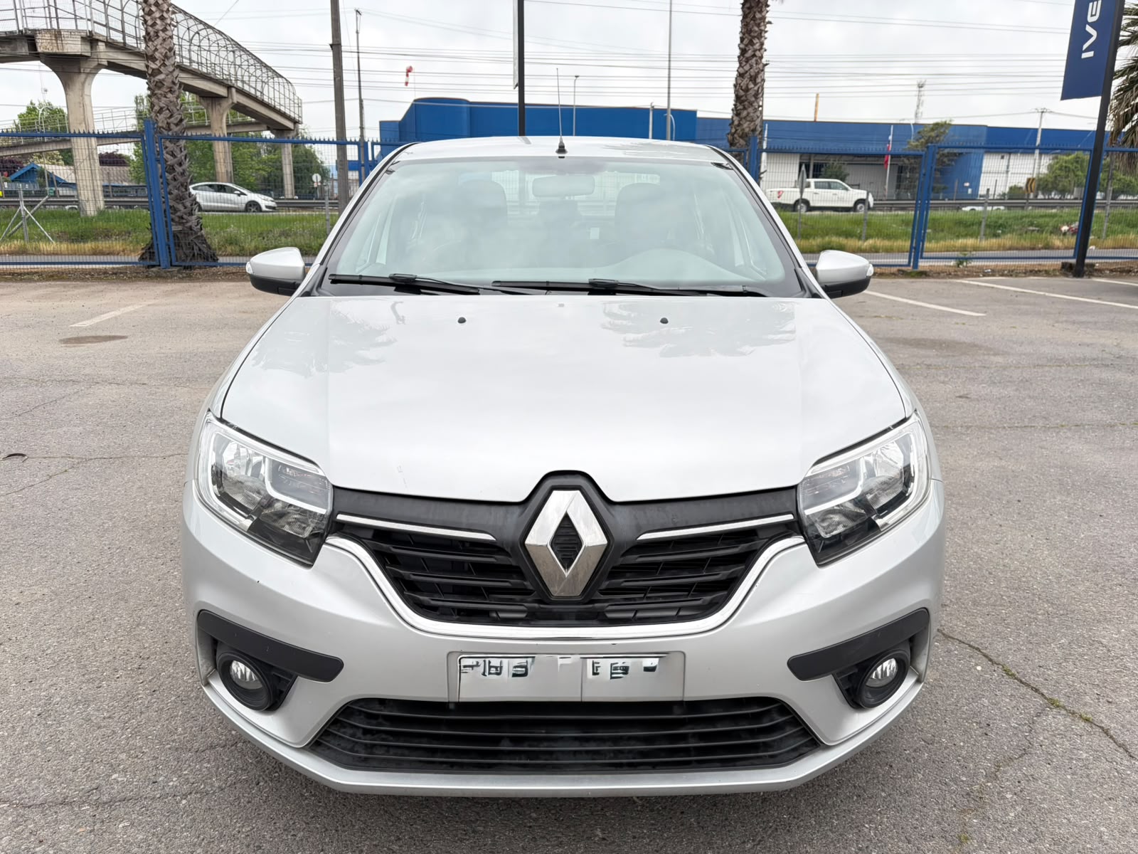 Renault SYMBOL 1.6 ZEN MT 2022 - Foto 2 de 3