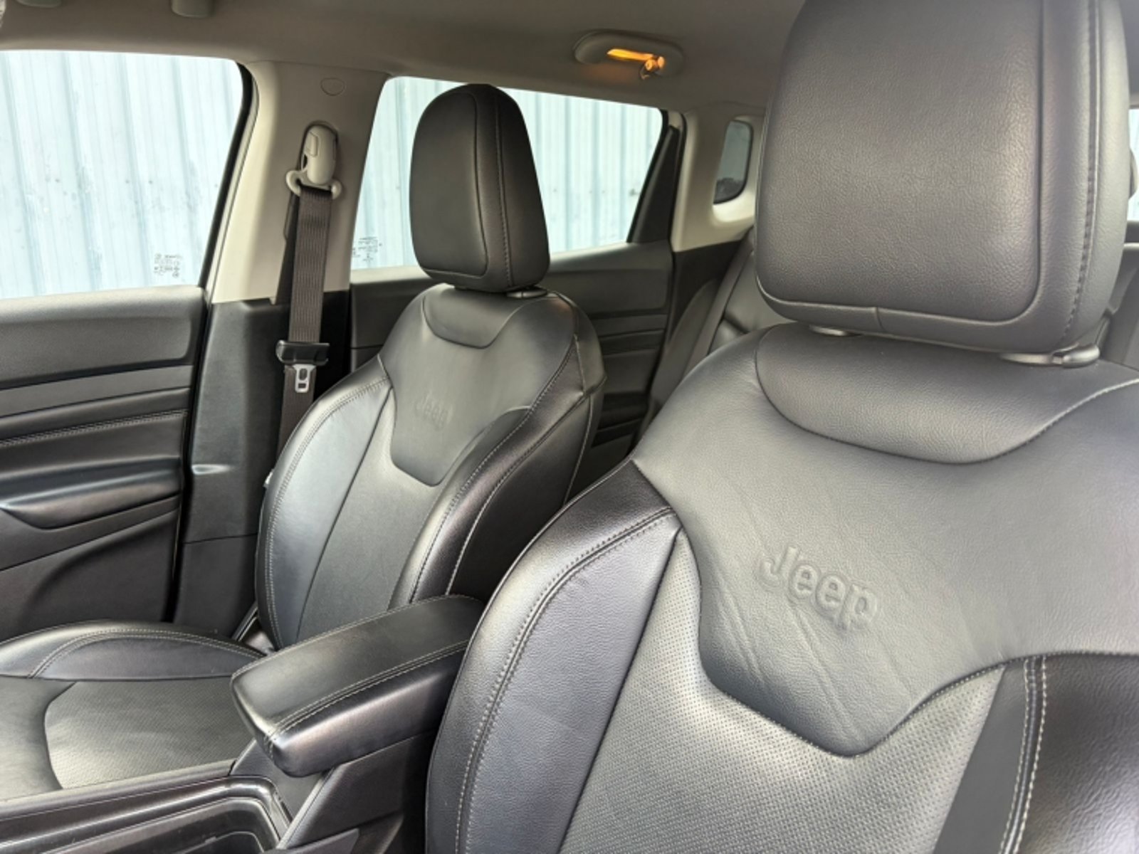 Jeep COMPASS LONGITUDE 1.3 AUT 2022 - Imagen 9 de 10
