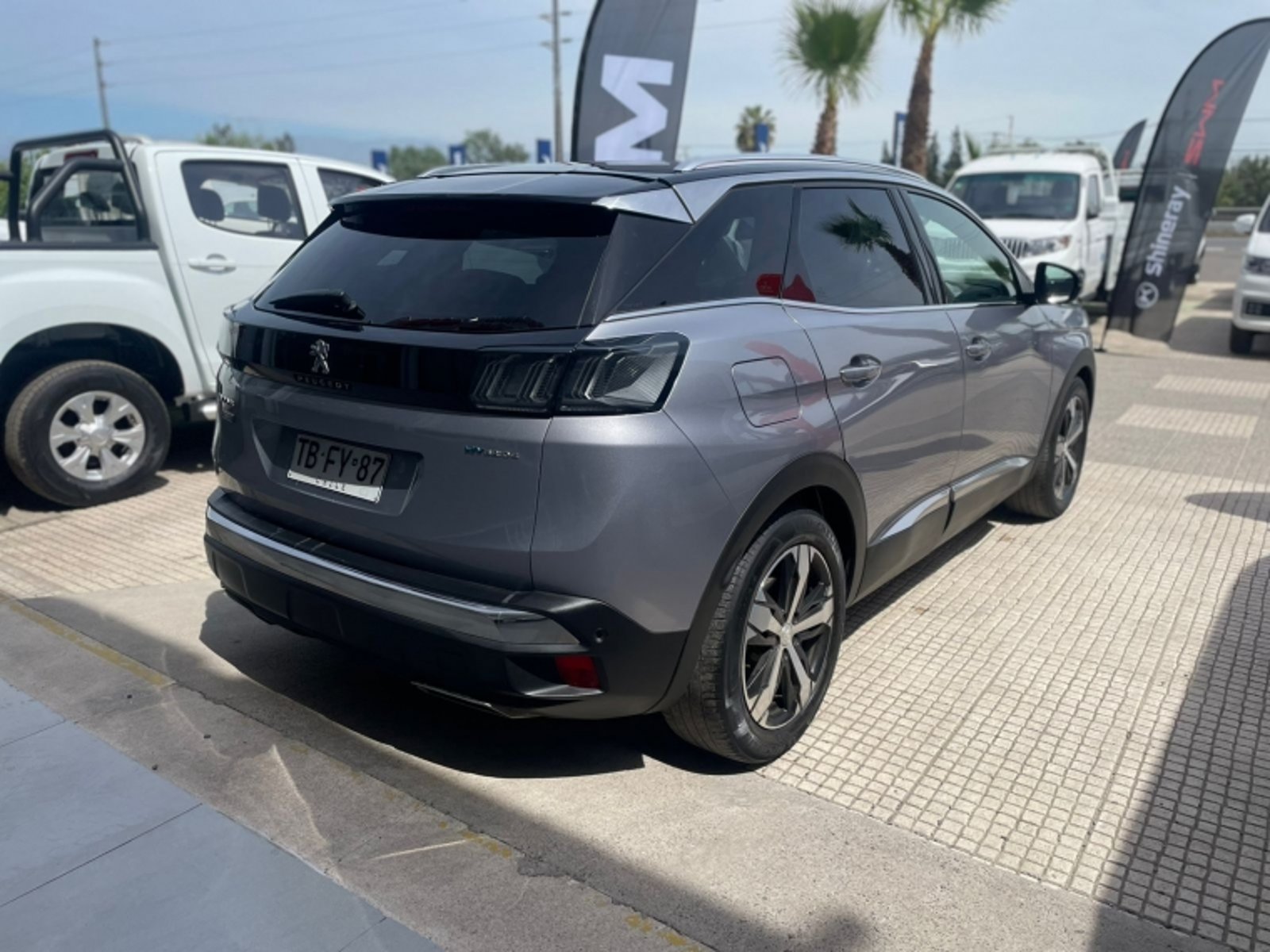 Peugeot 3008 GT HYBRID 136HP AT 4X4 2024 - Imagen 4 de 12
