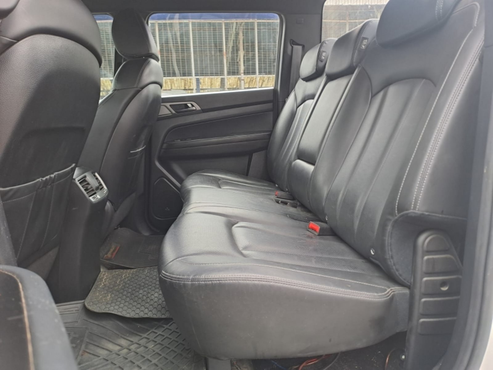 SSANGYONG GRAND MUSSO 2.2 LIMITED AT 4X4 DIESEL 2023 - Imagen 5 de 12