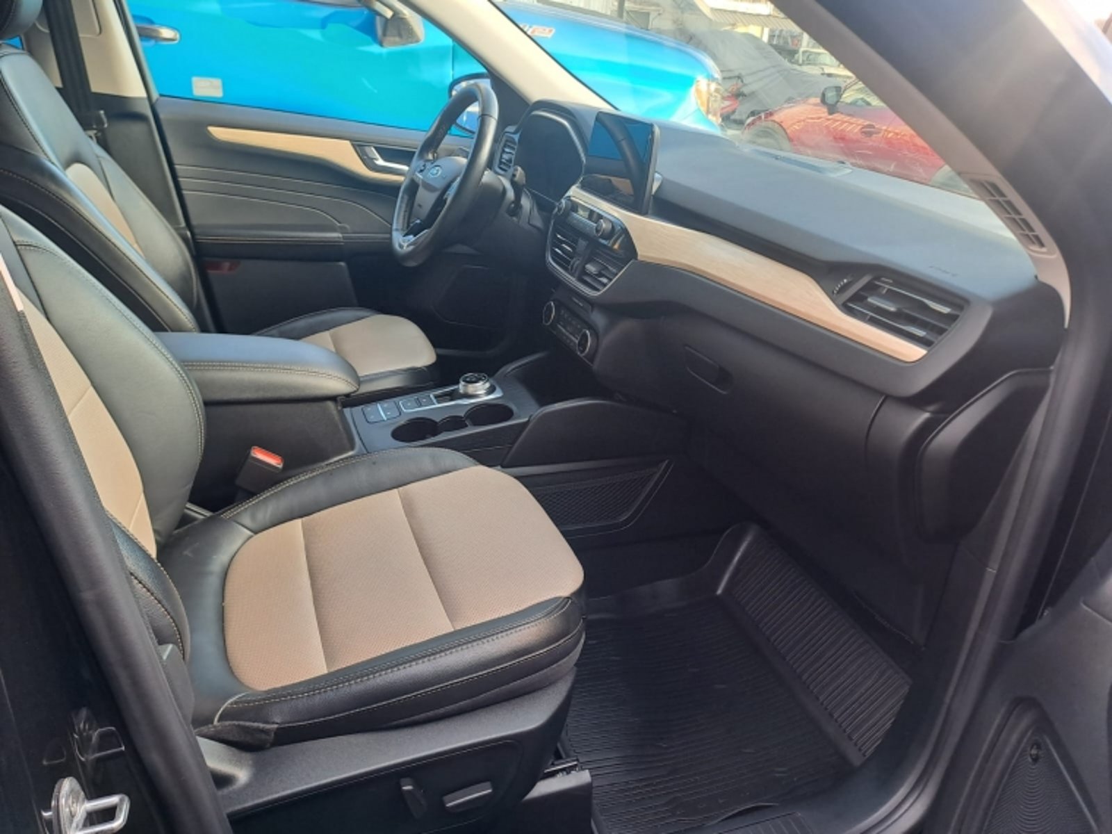 Ford ESCAPE 4X4 2.0 AT 2022 - Imagen 10 de 13