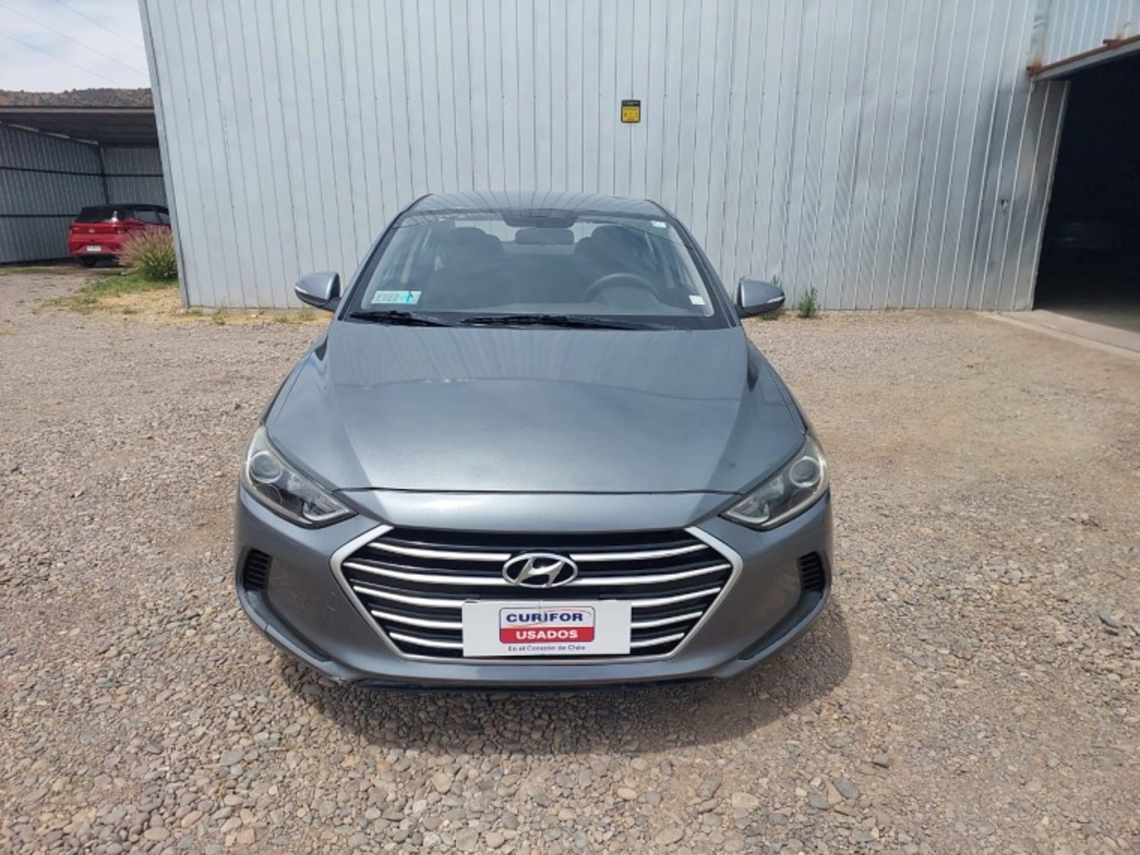 Hyundai ELANTRA GL 1.6 2017 - Foto 2 de 12