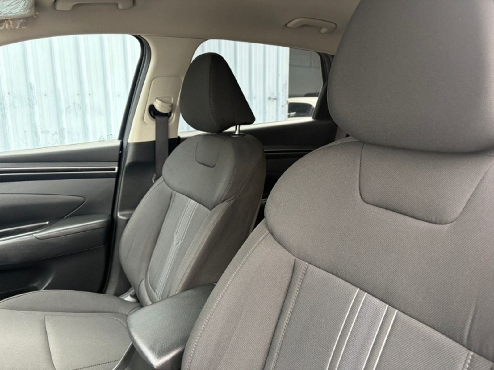 Hyundai TUCSON NX4 MPI 2.0 MT 2023 - Imagen 9 de 11