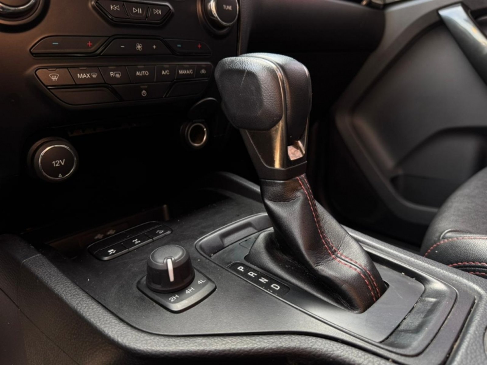 FORD RANGER 3.2 XL FX4 AT 4X4 DIESEL 2023 - Imagen 9 de 12