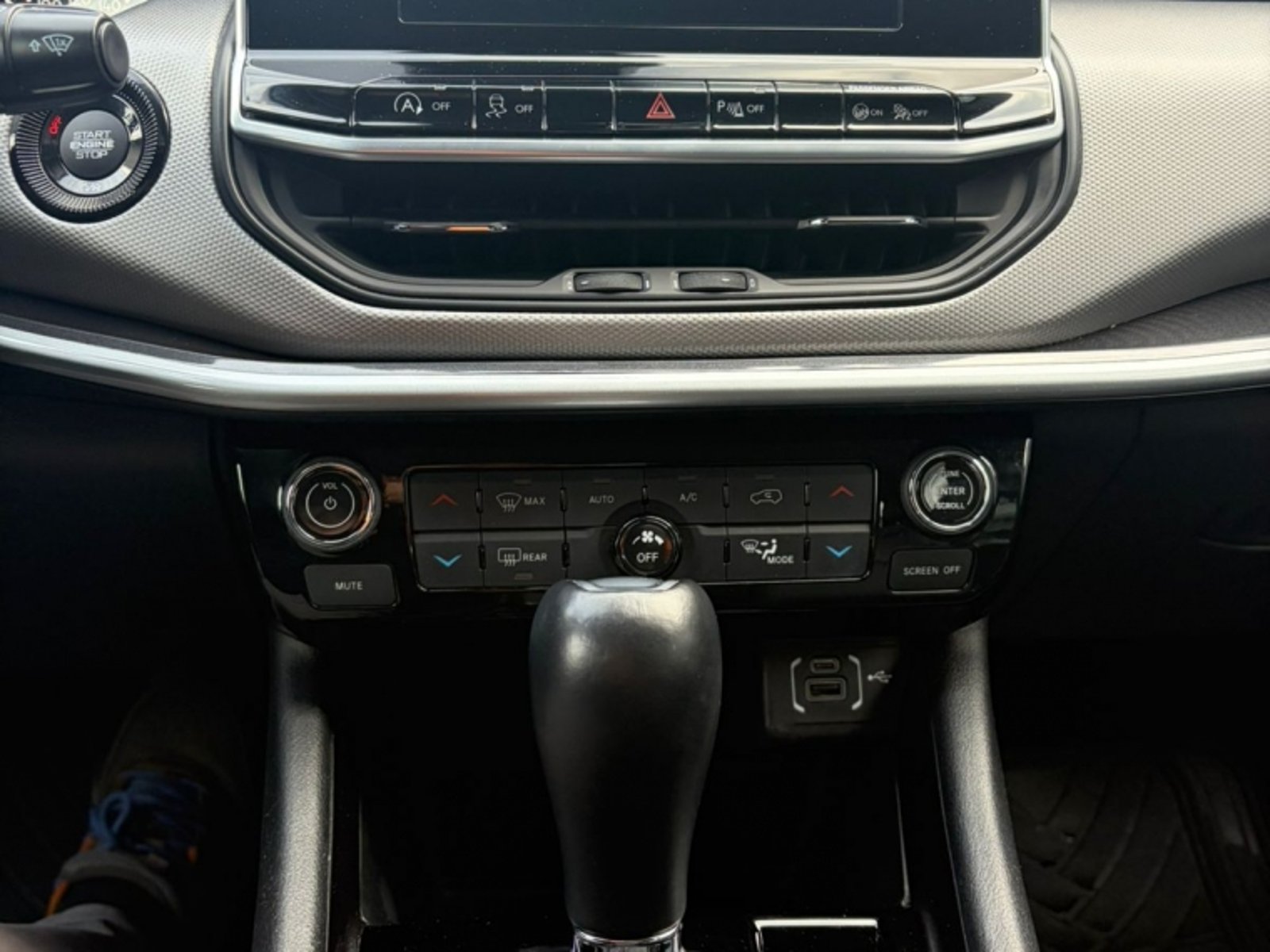 Jeep COMPASS LONGITUDE 1.3 AUT 2022 - Imagen 8 de 10