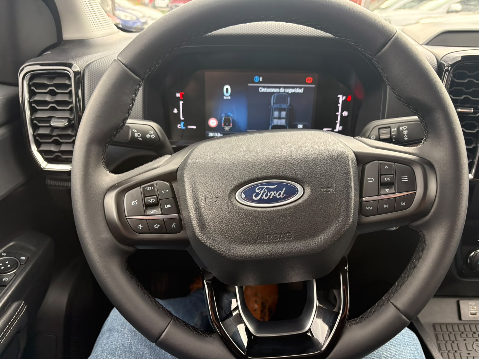 Ford RANGER 2.0 XLT MT 4X4 2026 - Foto 5 de 5