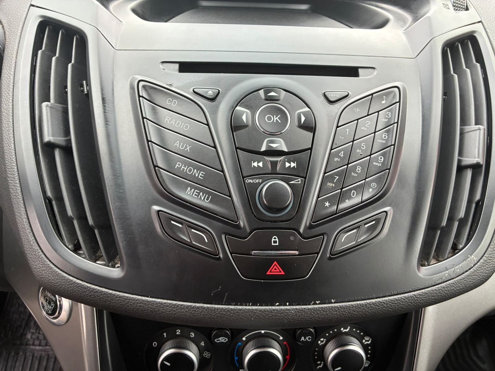 Ford ESCAPE 2.5 S AT 4X2 2017 - Imagen 14 de 15