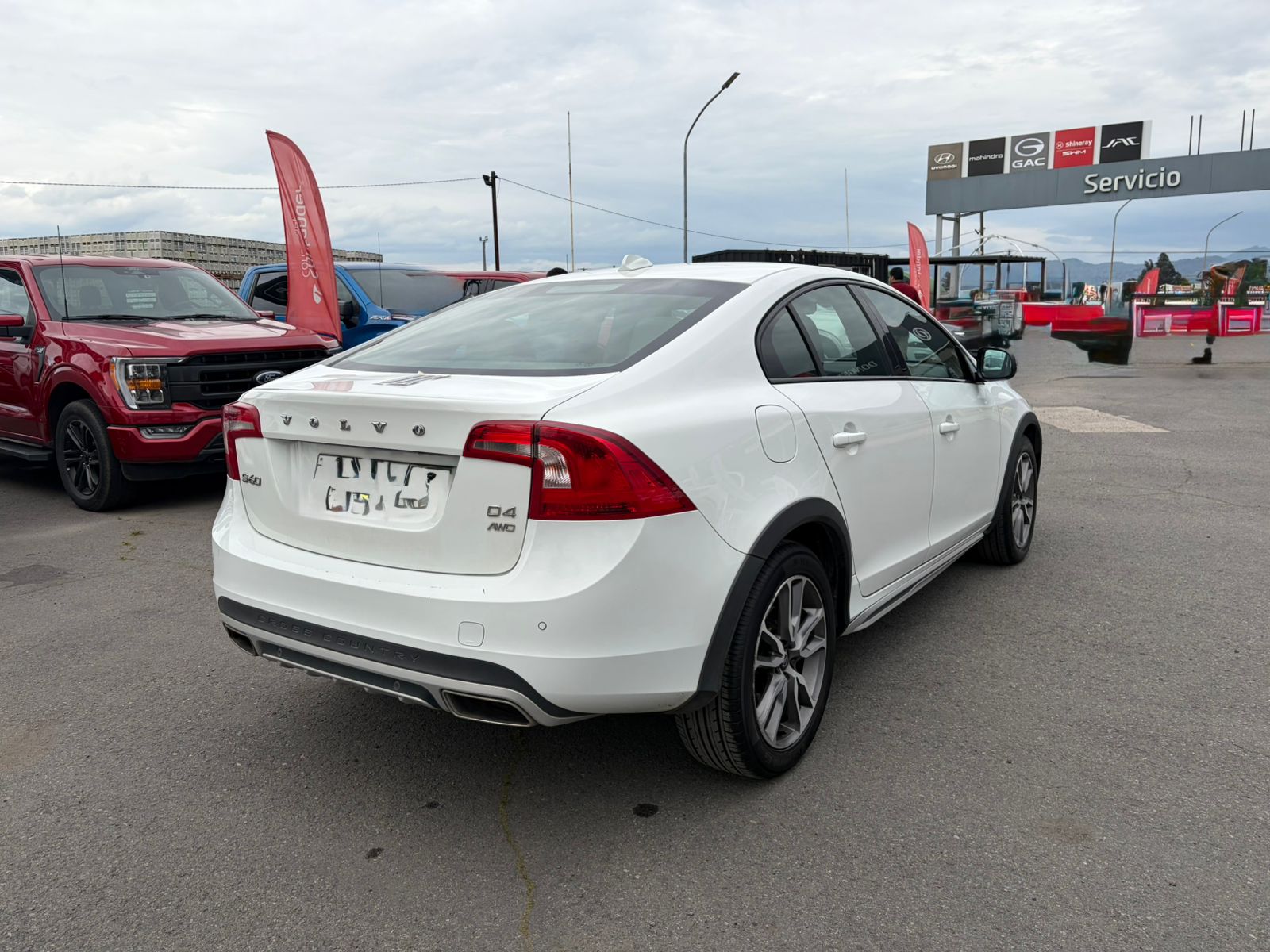 Volvo S60 2.0 D4 CROSS COUNTRY PLUS AT 4X4 DIESEL 2019 - Foto 4 de 10