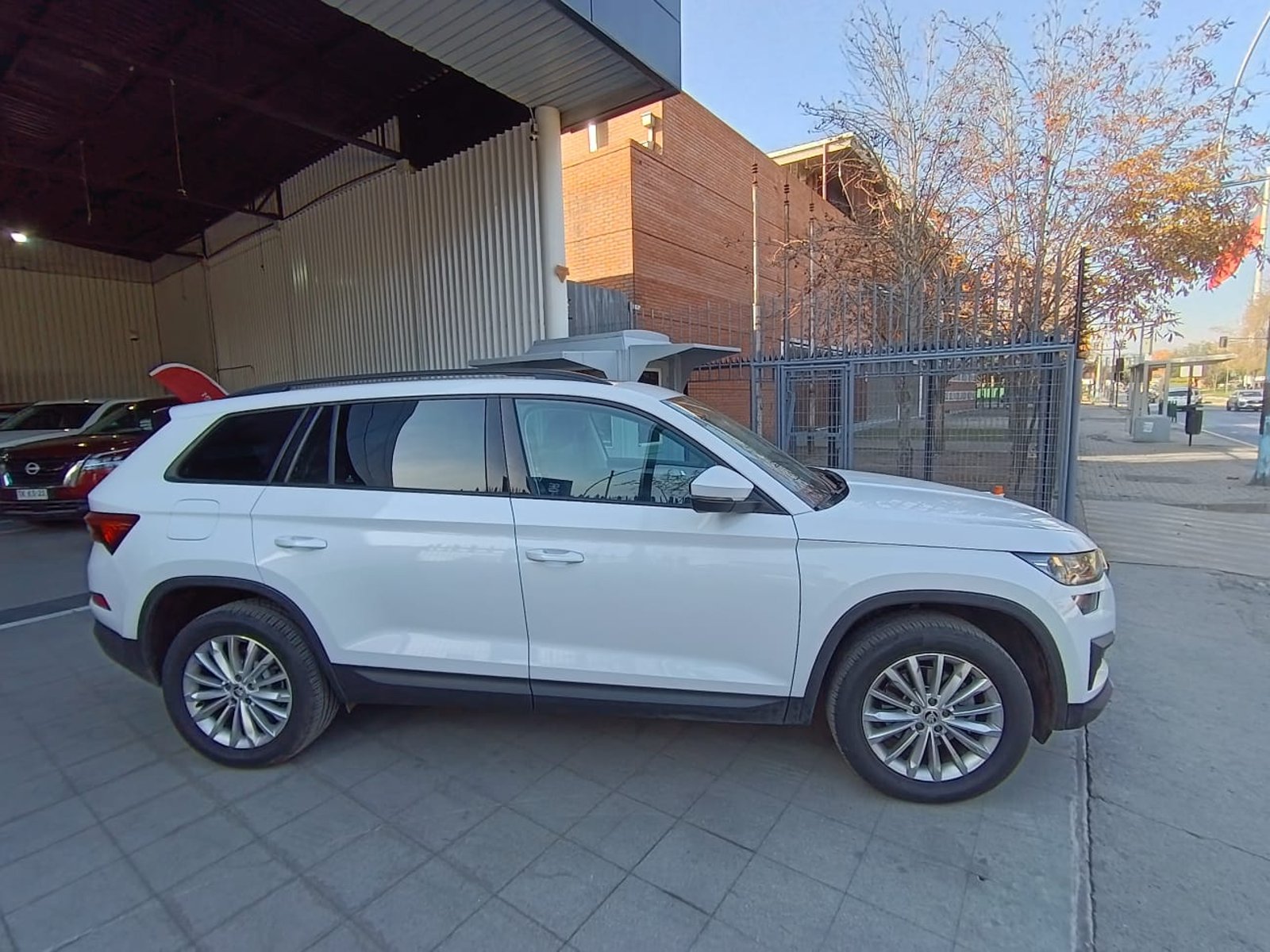 Skoda KODIAQ 1.4 TSI SELECTION AT 2025 - Imagen 4 de 17