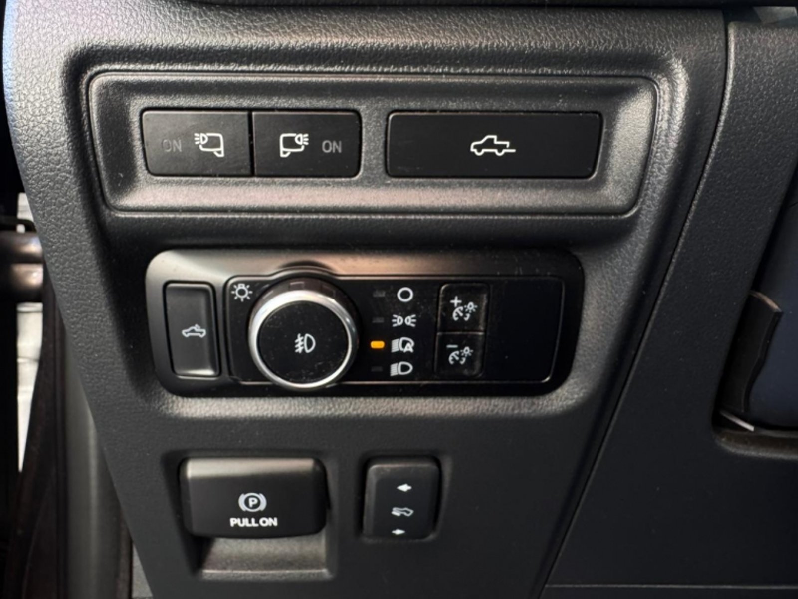 FORD F-150 5.0 LARIAT BLACK CC AT 4X4 2025 - Imagen 8 de 14