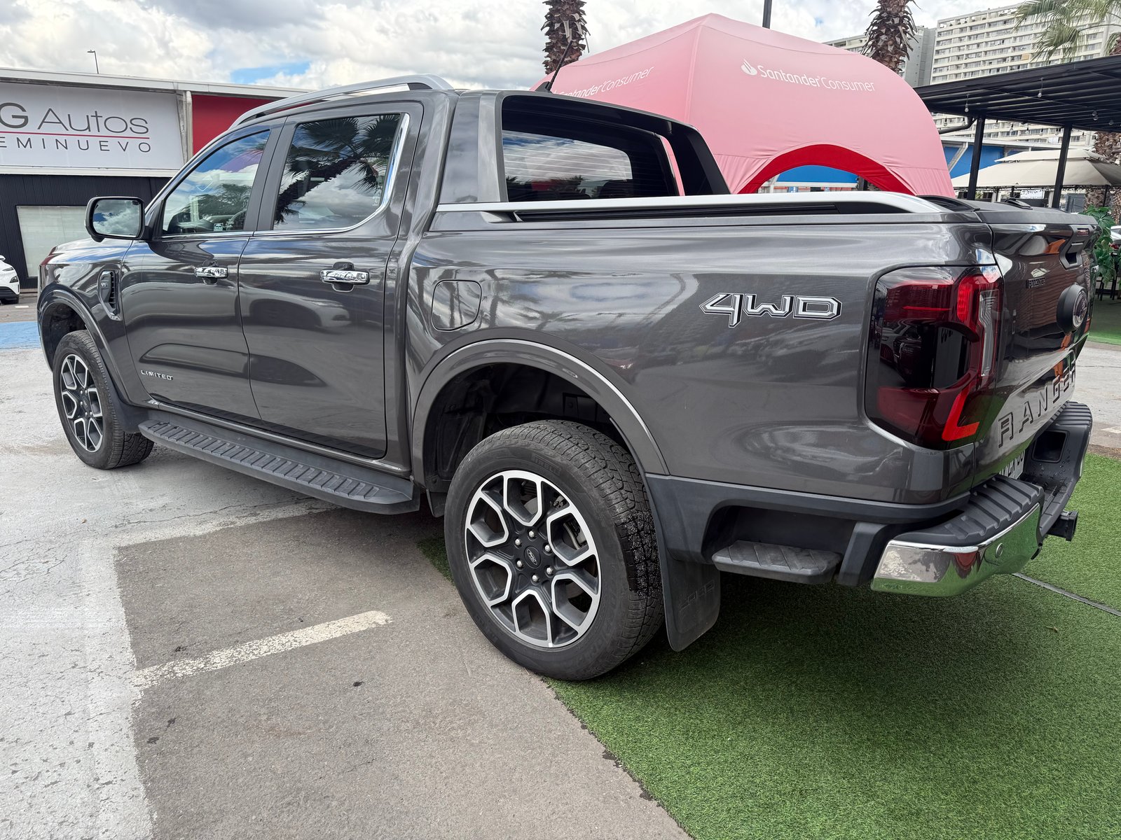 Ford RANGER 3.0 LIMITED AT 4X4 DIESEL 2025 - Foto 5 de 17