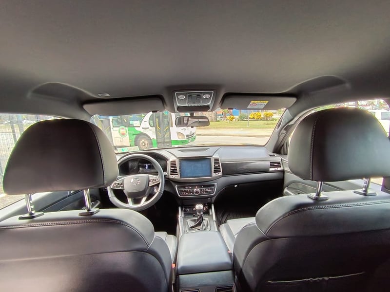 SsangYong MUSSO 2.2 LIMITED PLUS MT 4X4 DIESEL 2025 - Imagen 12 de 17