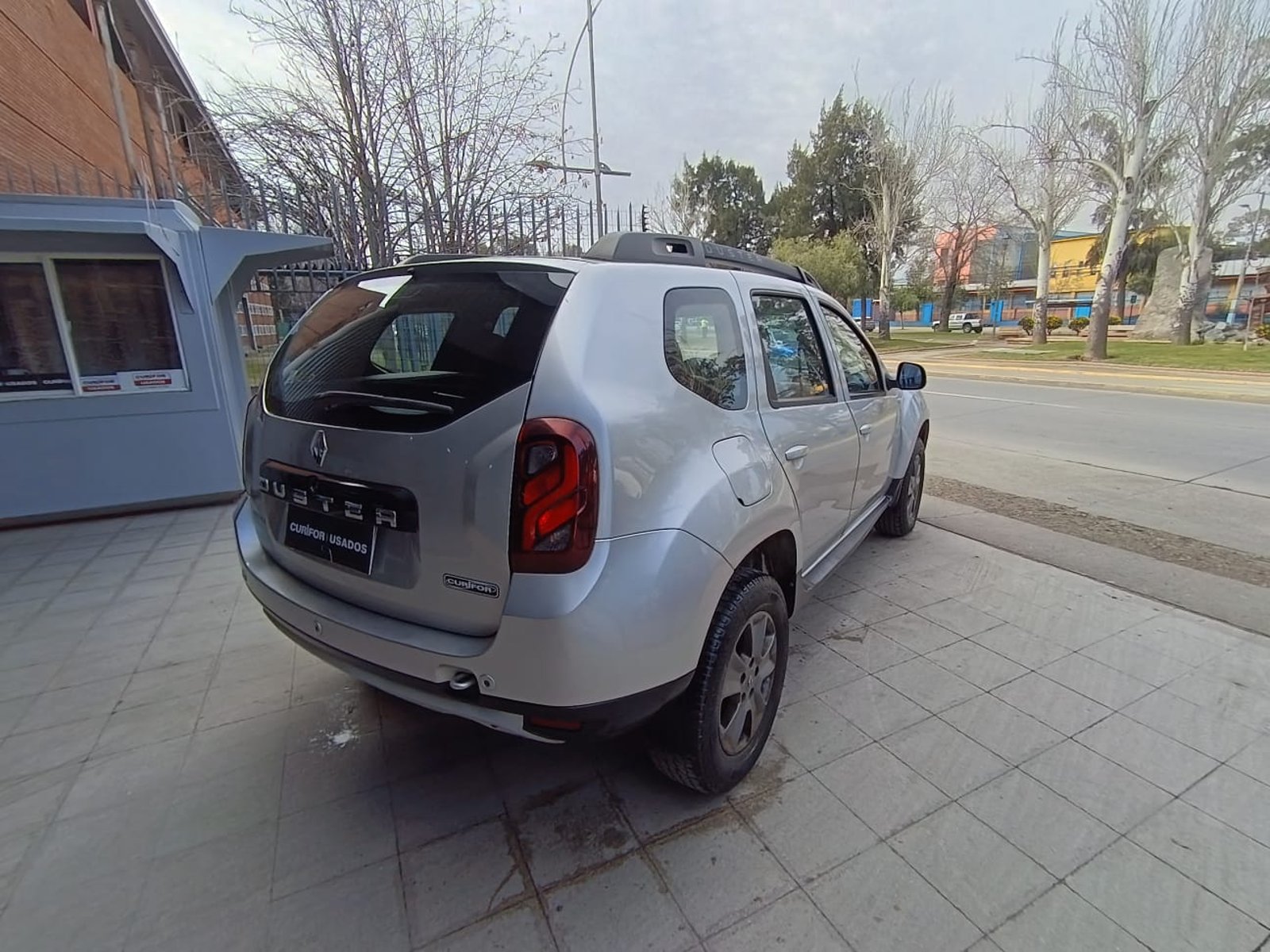 Renault DUSTER 1.6 ZEN MT 2018 - Imagen 5 de 14