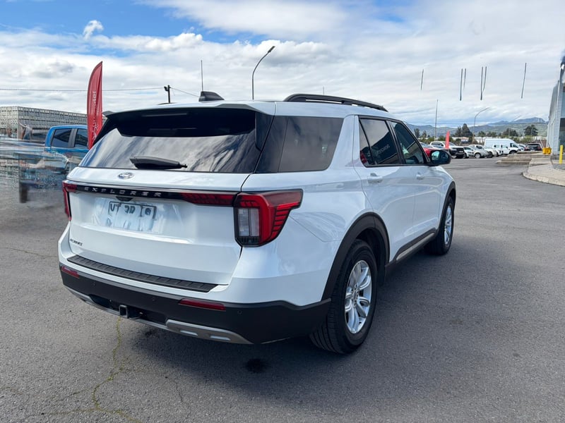 Ford EXPLORER 2.3 ACTIVE 4X2 2026 - Imagen 4 de 12