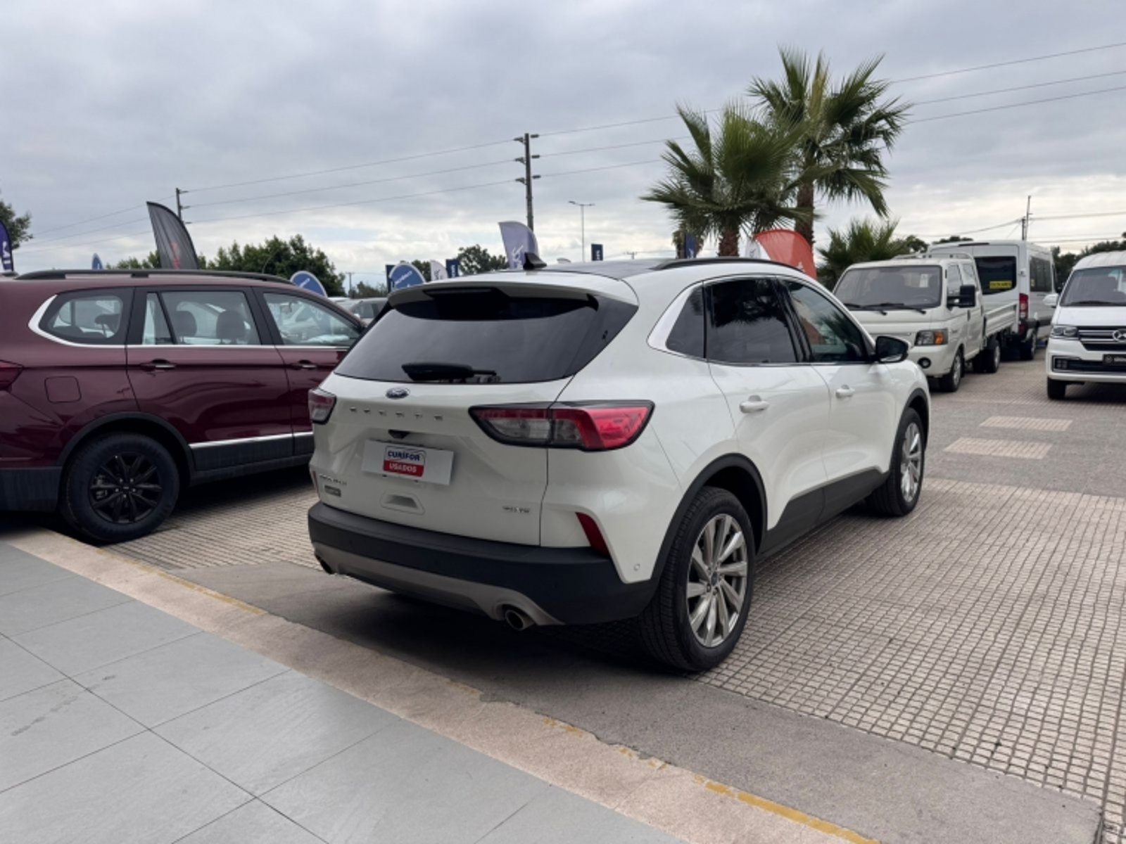 FORD ESCAPE AWD 2.0 AUT TITANIUM 2023 - Imagen 3 de 10