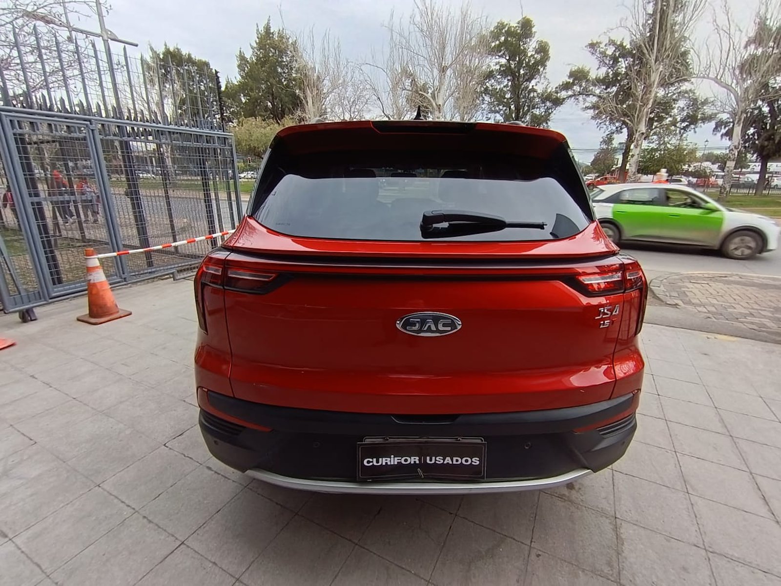 JAC JS4 1.5 LUXURY MT 2023 - Imagen 6 de 15