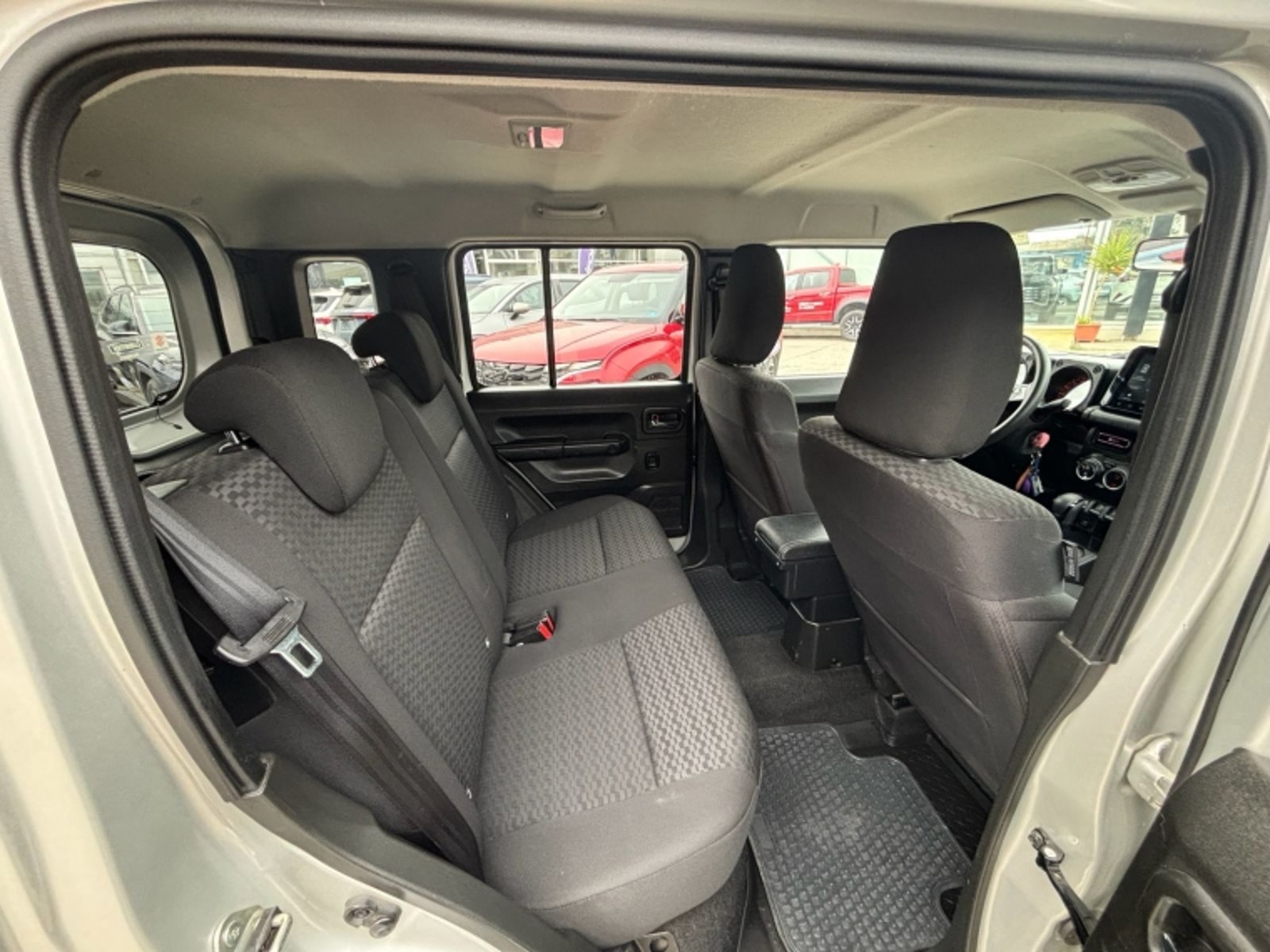 SUZUKI JIMNY 1.5 GLX AT 4X4 2025 - Imagen 11 de 17