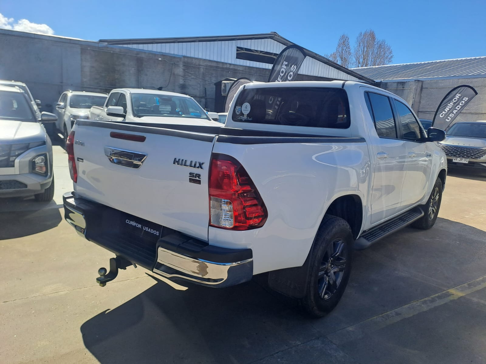 Toyota HILUX 2.4 SR MT 4X2 DIESEL 2024 - Imagen 5 de 9