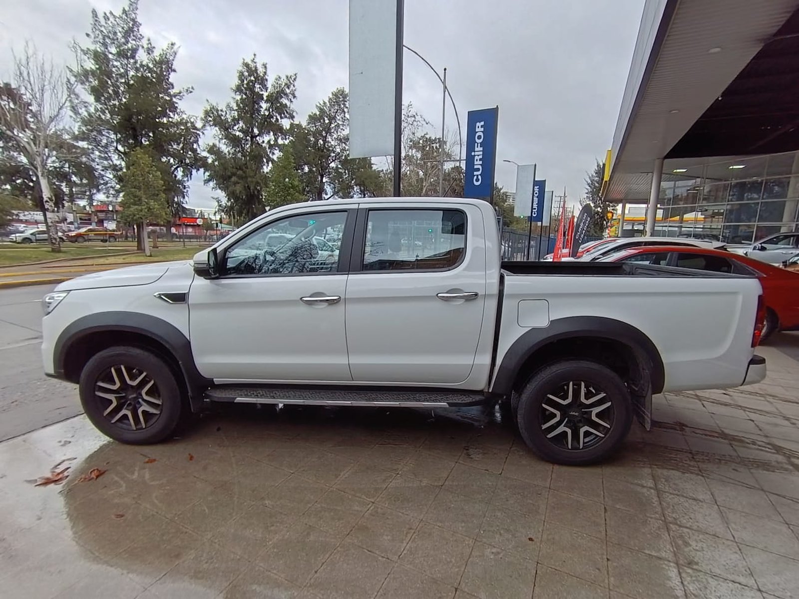 JAC T8 PRO 2.0 LUXURY MT 4X2 2023 - Imagen 9 de 14
