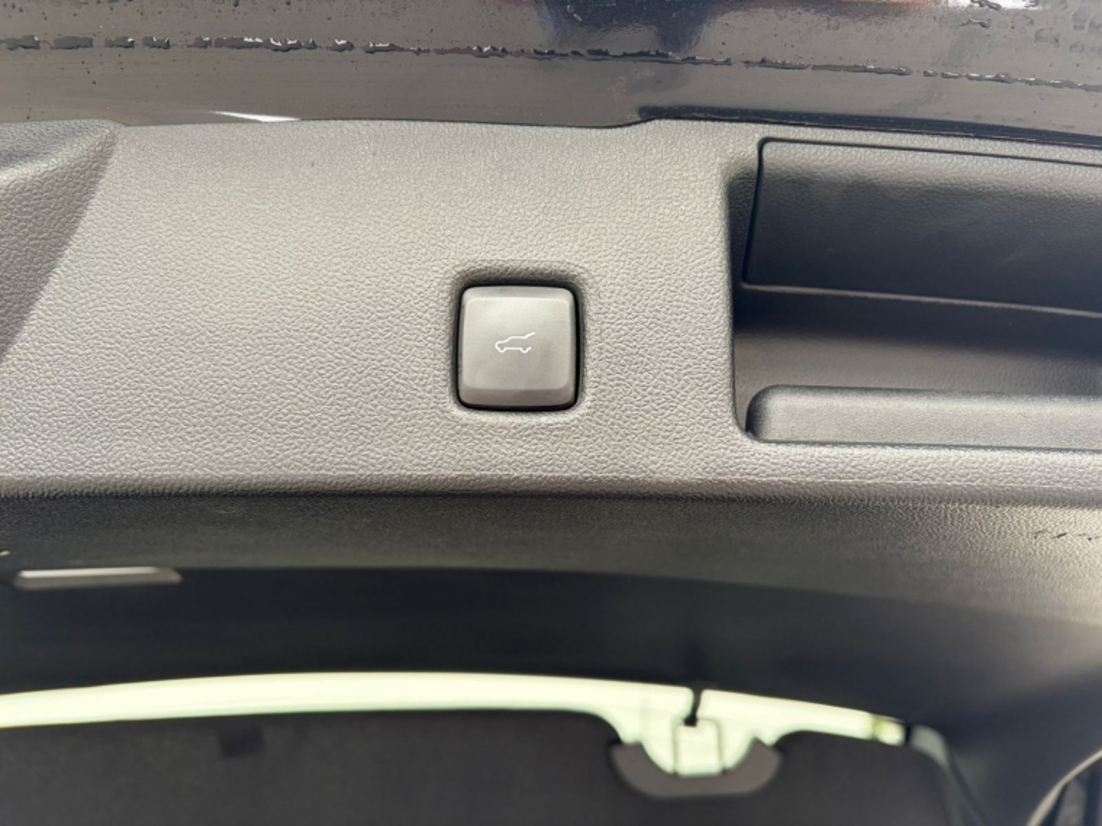 Ford ESCAPE TITANIUM AWD 2.0 AUT 2023 - Imagen 12 de 13