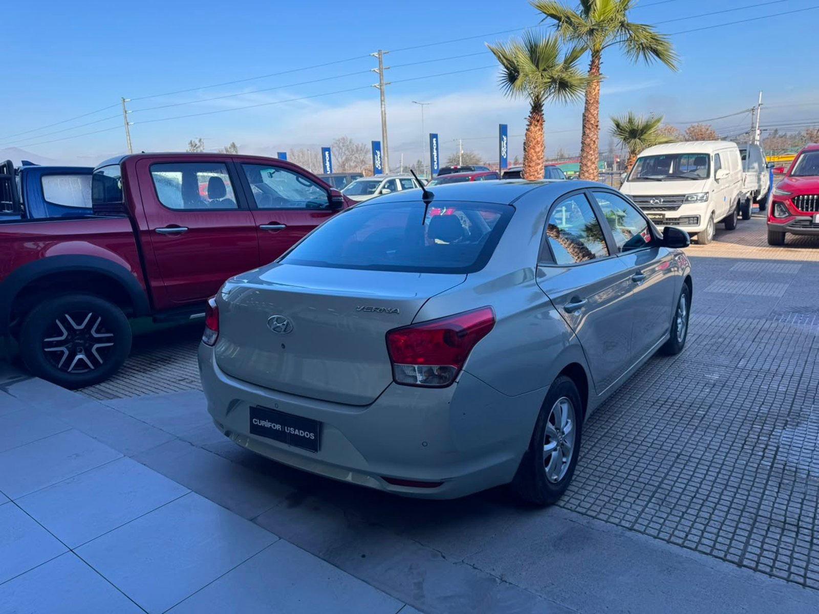 Hyundai VERNA 1.4 PLUS MT 2021 - Imagen 6 de 12