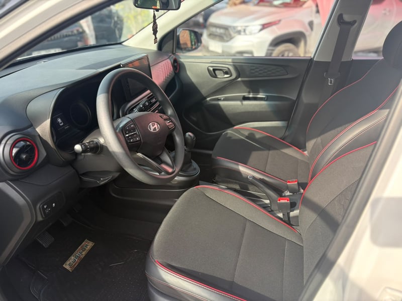 Hyundai GRAND I10 1.2 AI3 HB PLUS MT 2024 - Imagen 11 de 14