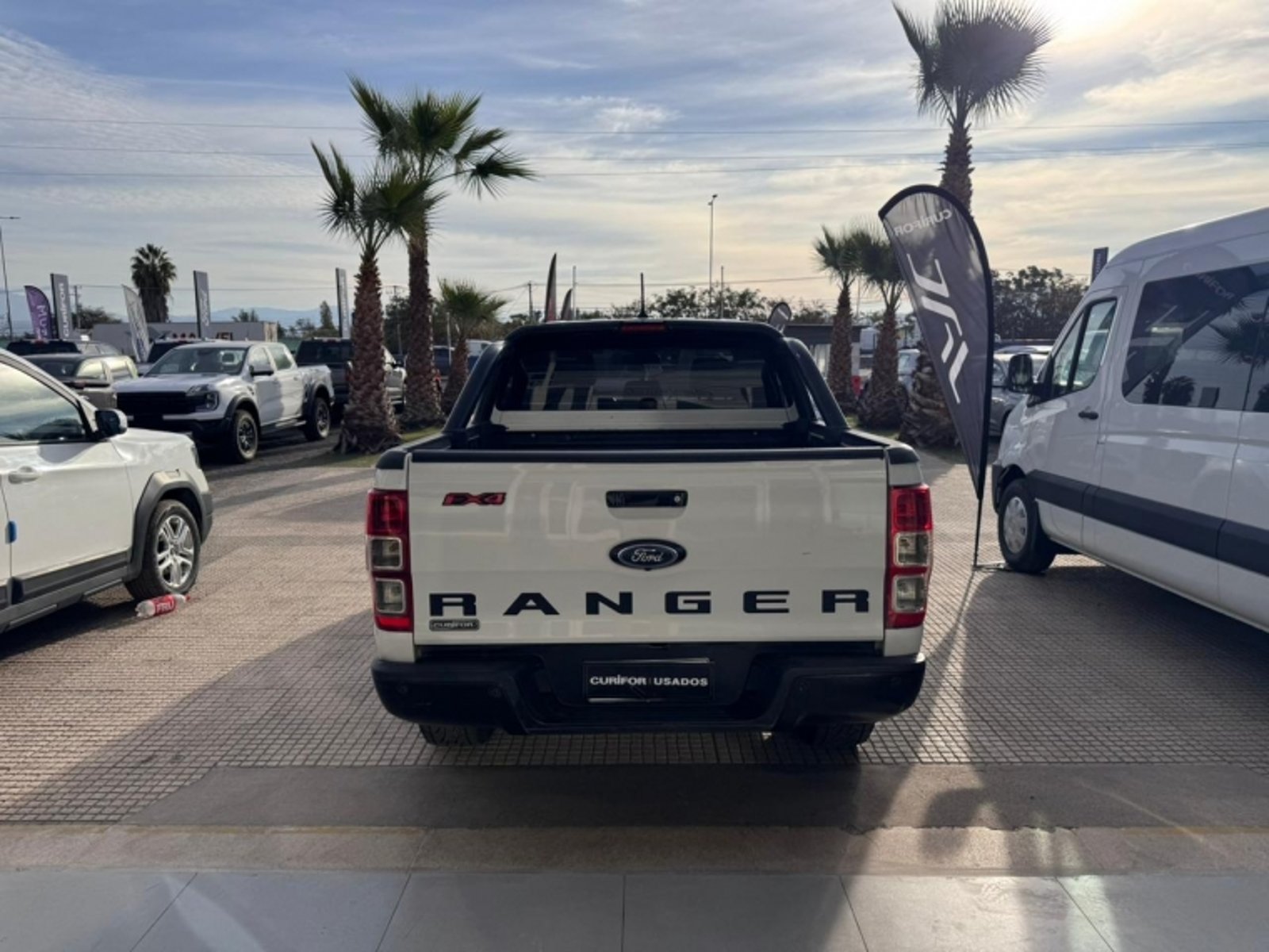 FORD RANGER 3.2 XL FX4 AT 4X4 DIESEL 2023 - Imagen 5 de 12