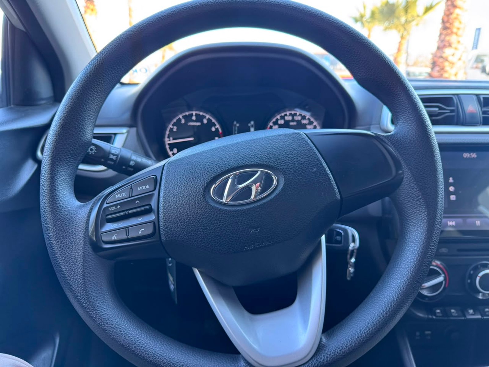 Hyundai VERNA 1.4 PLUS MT 2021 - Imagen 7 de 12