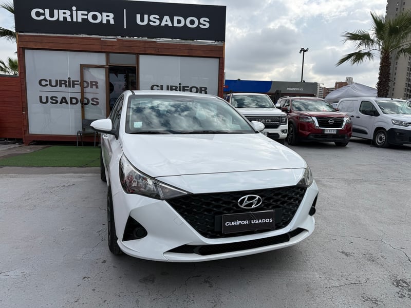 Hyundai ACCENT 1.4 HCI PLUS MT 2023 - Imagen 3 de 15