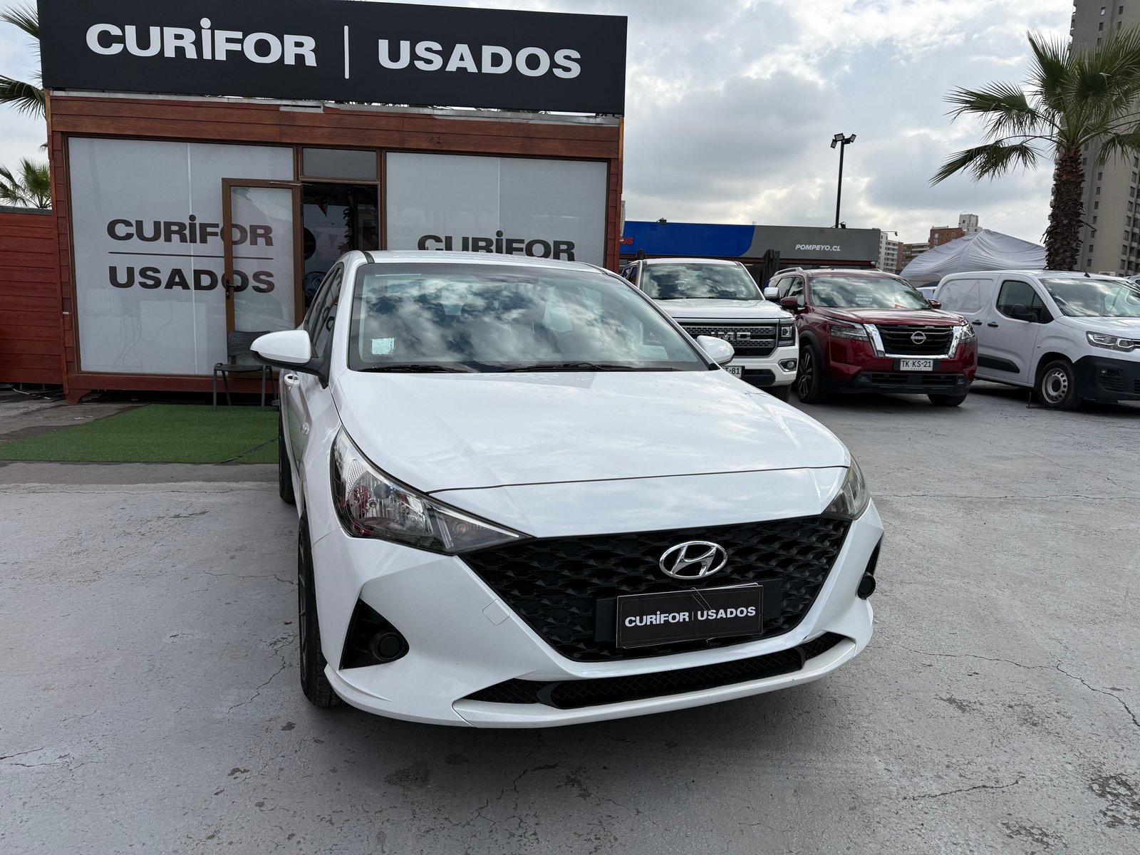 Hyundai ACCENT 1.4 HCI PLUS MT 2023 - Foto 3 de 15