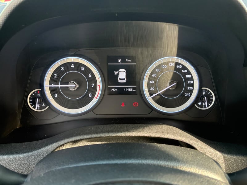 Hyundai CRETA 1.5 SU2I PLUS MT 2023 - Imagen 5 de 6
