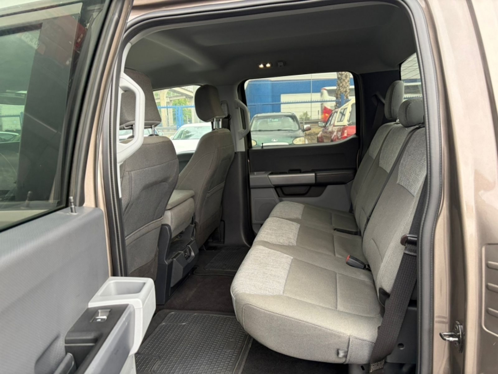 FORD F-150 XLT 3.3 4X2 AUT 2023 - Imagen 11 de 12