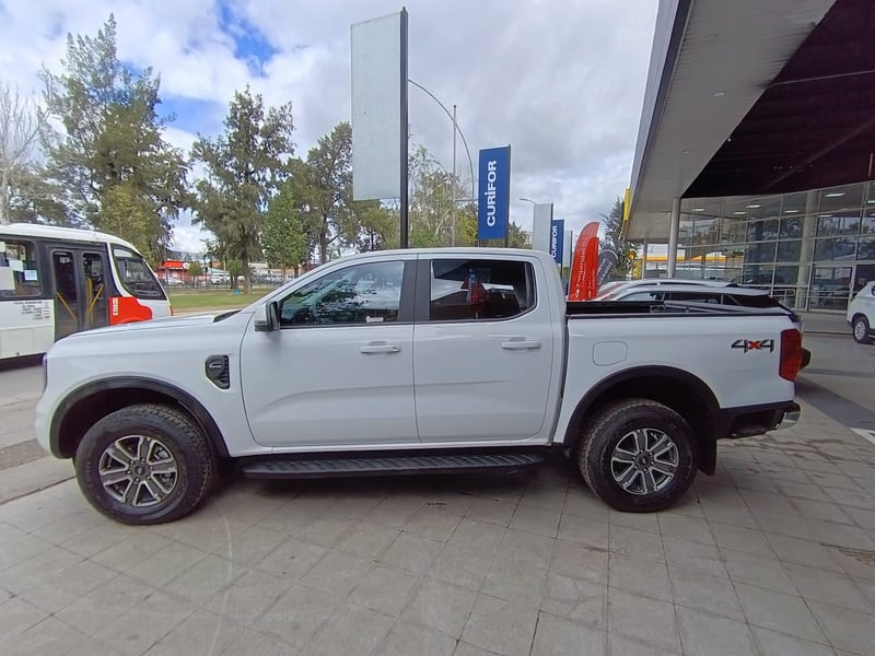 Ford RANGER 2.0 XLT AT 4X4 2026 - Imagen 9 de 15
