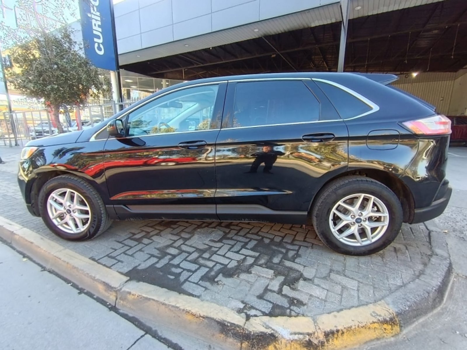 FORD EDGE 2.0 SEL AT 4X4 2023 - Imagen 5 de 11