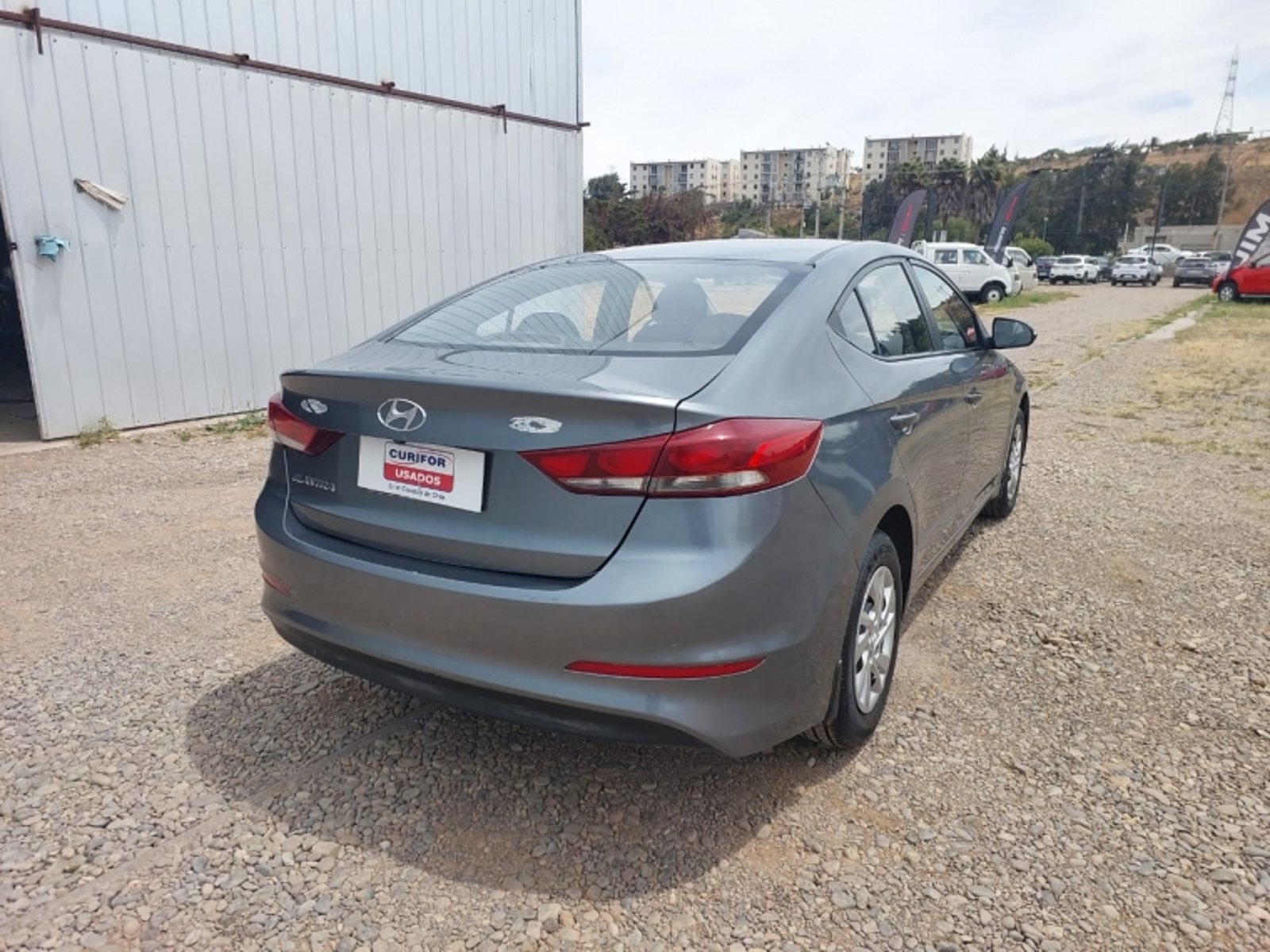Hyundai ELANTRA GL 1.6 2017 - Imagen 5 de 12